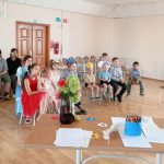 Юные путешественники побывали на волшебной «Цветочной поляне»